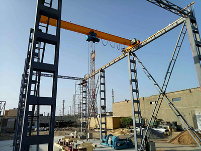 Complete free standing overhead crane